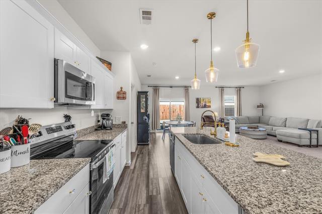 Building Photo - 4916 Knob Dr