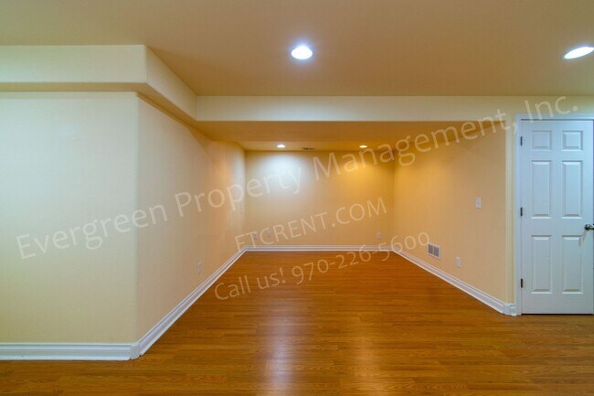 Building Photo - 2820 Golden Wheat Ln