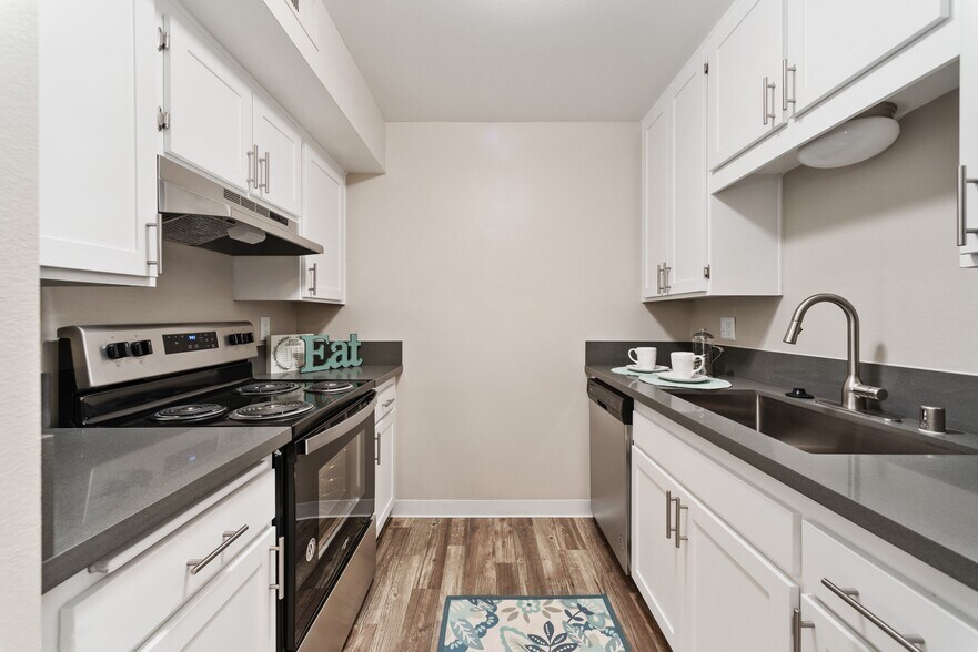 Hadley Apartments A 55+ Lifestyle Community 1045 Morning View Dr