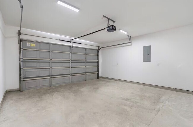 Building Photo - 1719 Blodgett St