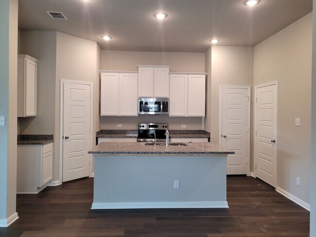 Building Photo - 1108 Riverwood