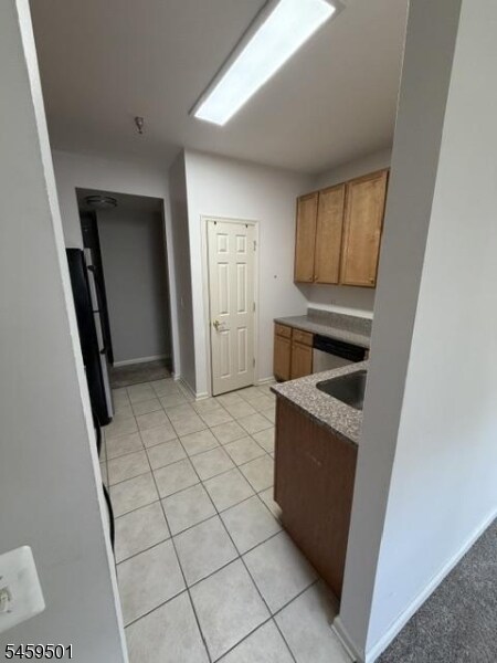 Building Photo - 100 Conover Terrace
