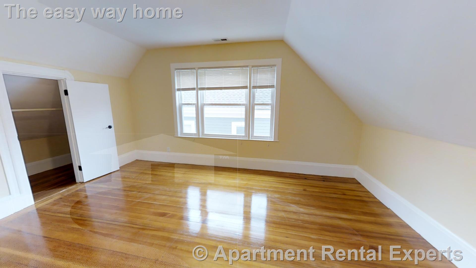 Building Photo - 48-50 Lowell St Unit #3