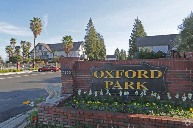 Primary Photo - Oxford Park Apartments