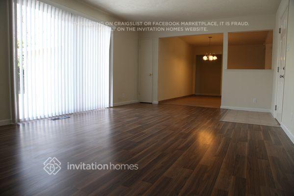 Building Photo - 2936 Rio Grande Dr