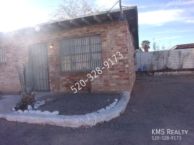 Building Photo - 1 Bed / 1 Bath - OWNER/AGENT