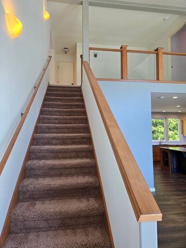 Building Photo - STATUS: PENDING APPLICATION-  | R17 | $ 2995
