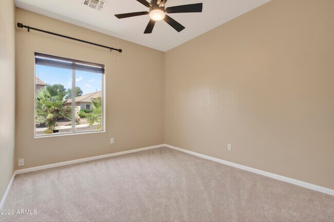 Building Photo - 6118 N 133rd Ave