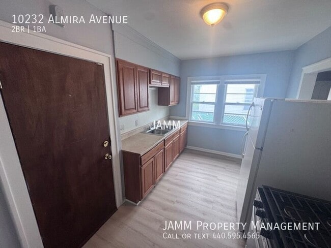 Building Photo - 10232 Almira Ave