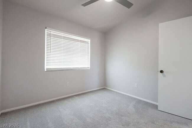 Building Photo - 1109 Devon Downs Ave