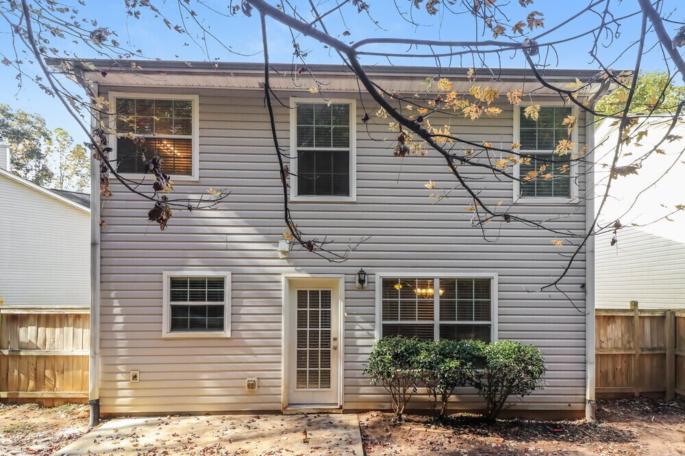 Building Photo - 383 Hidden Creek Ln