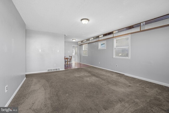 Building Photo - 816 Lincoln St