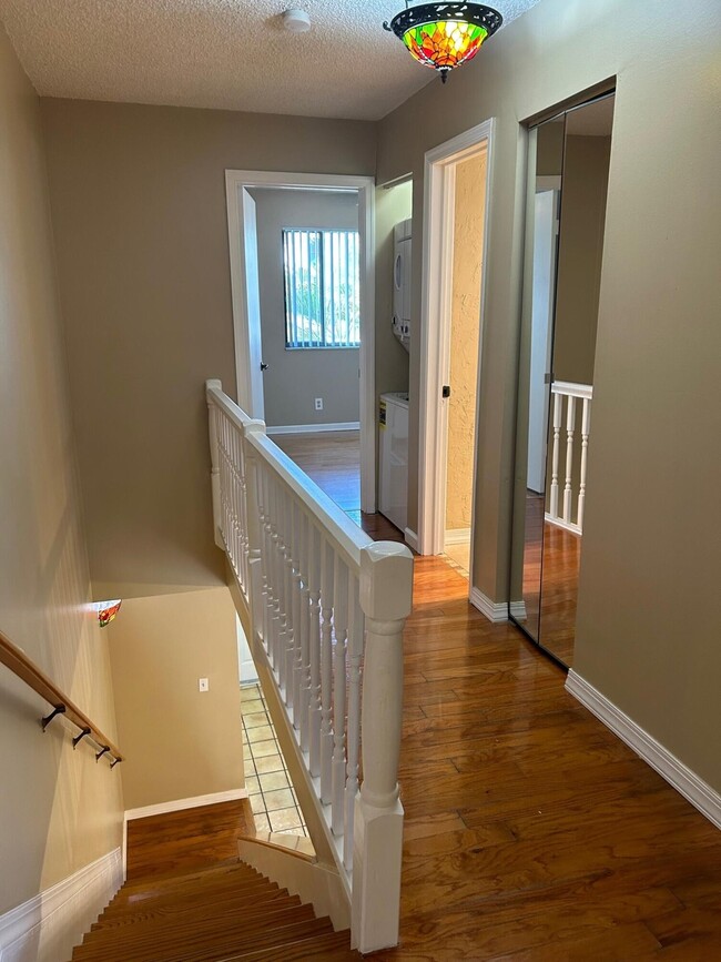 Building Photo - 139 Sparrow Dr
