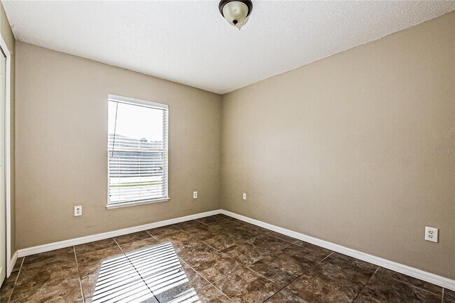Building Photo - 822 Del Prado Dr