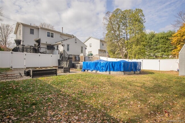 Building Photo - 8 Loran Ct