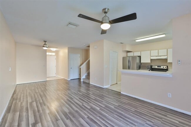 Building Photo - 9805 Carlsdale Dr