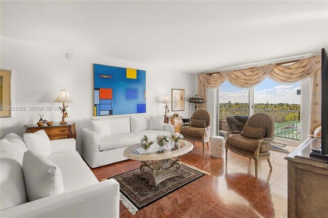 Building Photo - 210 Seaview Dr