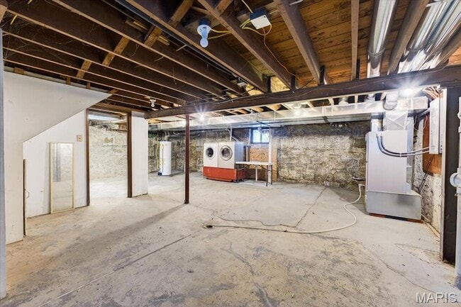 Building Photo - 3815 Bayless Ave