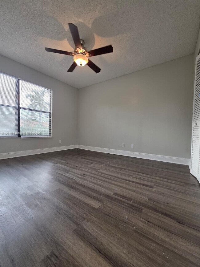 Building Photo - 1620 Balfour Point Dr