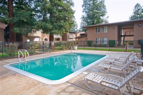Building Photo - The Cascades Apartments