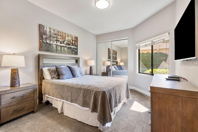 Building Photo - 54575 Shoal Creek