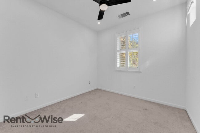 Building Photo - 2774 Journey Ln