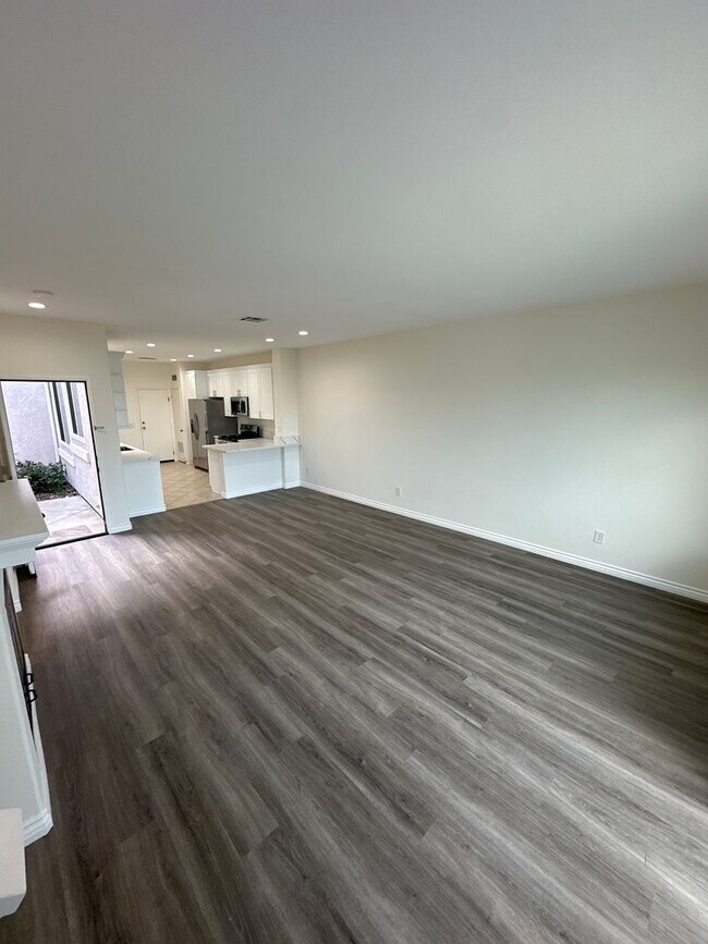 Building Photo - SCRIPTS RANCH-FULLY REMODELED  2 BED, 2.5 BATH - AVAILABLE NOW!