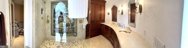 Building Photo - 28 Main St