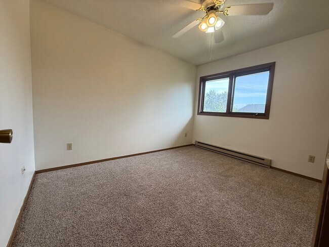 Building Photo - 1301 Lucille St