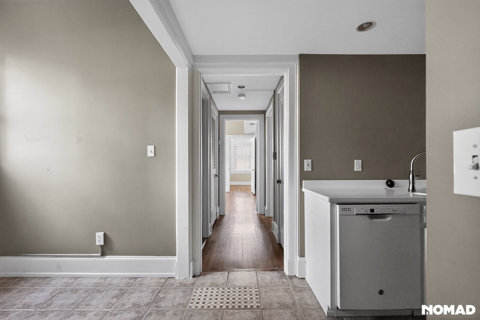 Building Photo - 2068 Walton Wy