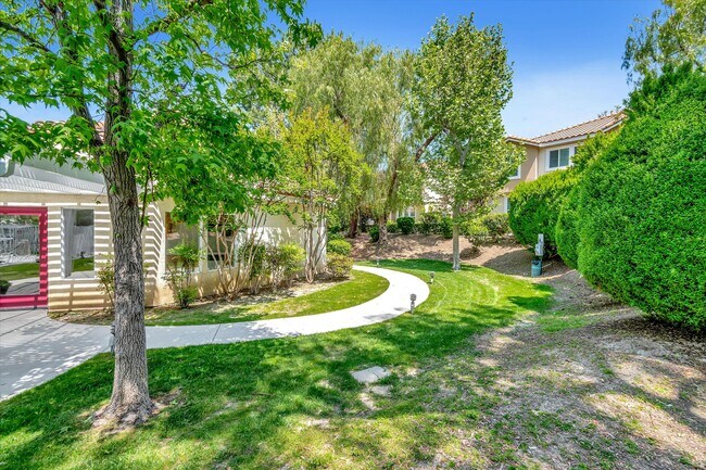 Building Photo - 18014 Flynn Dr