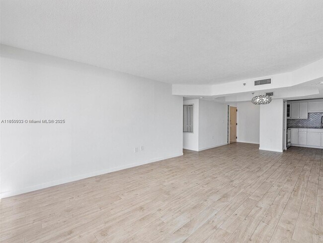 Building Photo - 9341 Collins Ave
