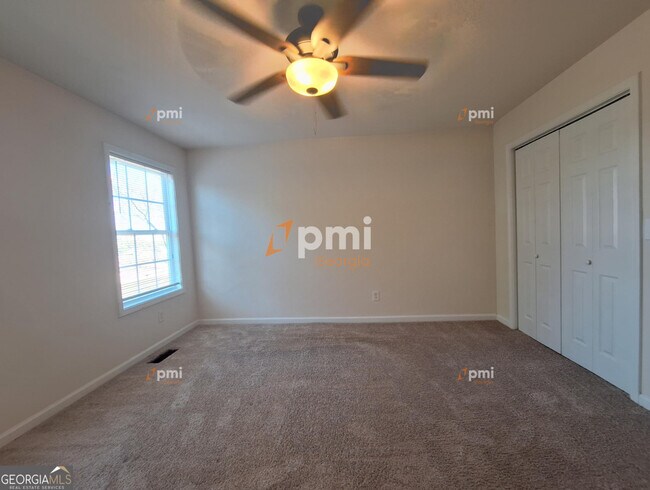Building Photo - 6651 Breckenridge Dr