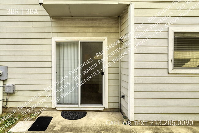 Building Photo - 2622 Crown Hollow