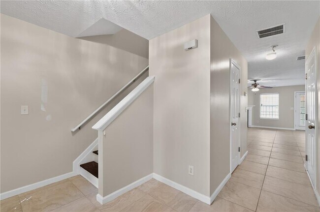 Building Photo - 2764 Vining Ridge Terrace