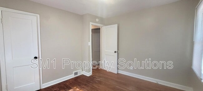 Building Photo - 1808 Ryan St