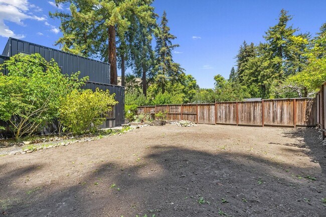 Building Photo - 850 Branciforte Dr