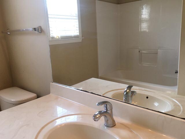 Building Photo - 2087 Lequire Ln