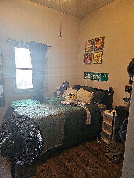 Building Photo - 210 West Ave