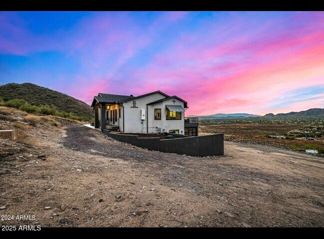 Building Photo - 1829 W Cloud Rd