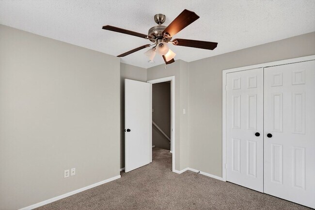 Building Photo - 3222 Preston Dr