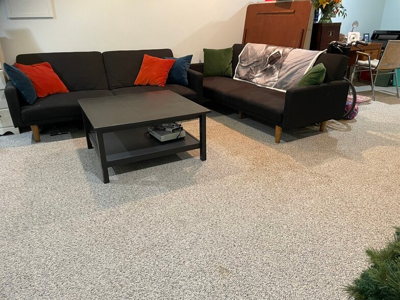 Building Photo - 19 Lafayette Rd