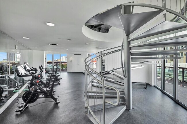 Building Photo - 350 S Miami Ave