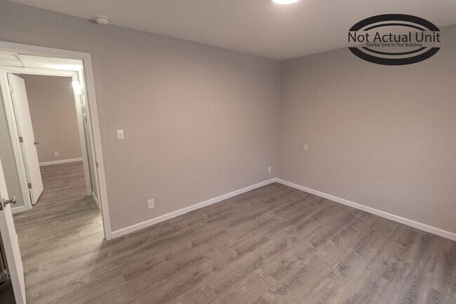 Building Photo - 3408 Balboa Ln