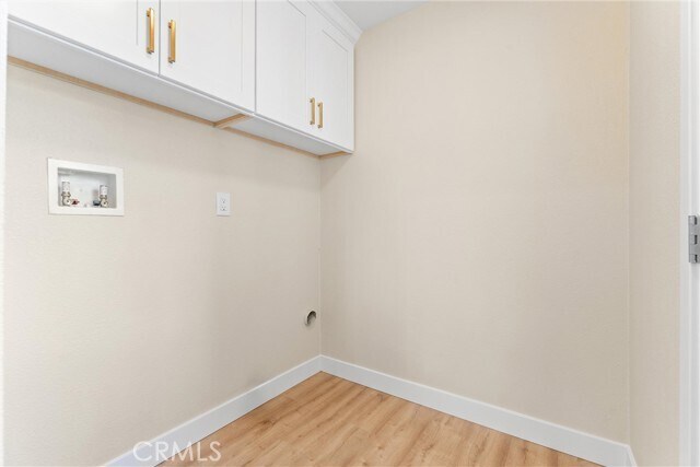 Building Photo - 15542 Mayflower Ln