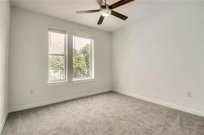 Building Photo - 1900 Barton Springs Rd