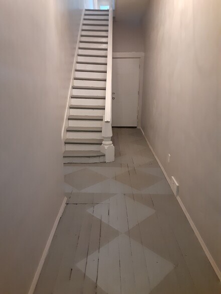 Entry hall - 230 Langley Ave