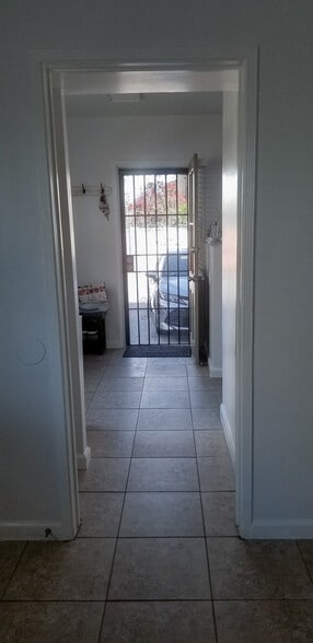 Kitchen from Living Room - 2823 W Vernon Ave