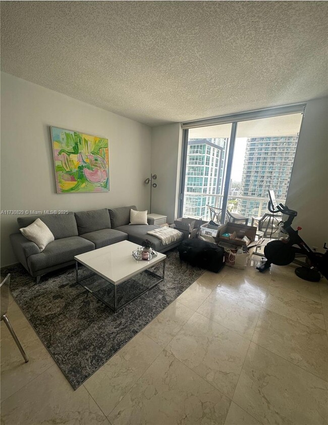 Primary Photo - 1060 Brickell Ave