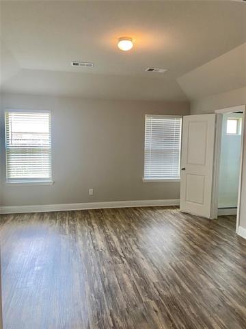 Building Photo - 2258 Templin Ave